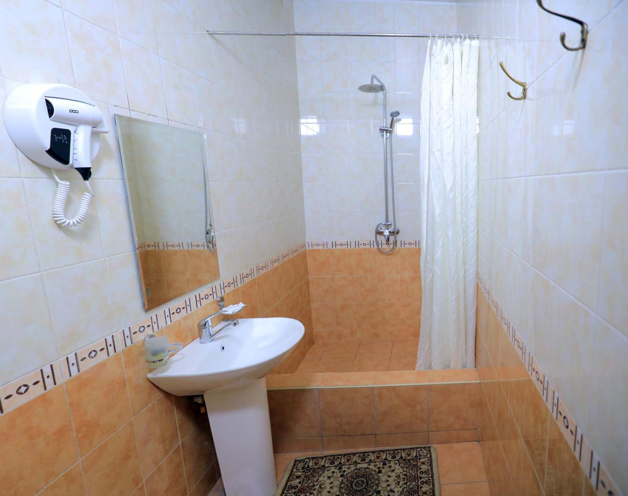 Safar Hotel Tashkent Bagian luar foto